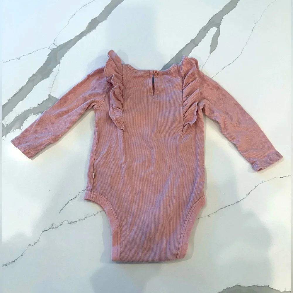 Baby GAP Brannons Favorites 100% Organic Cotton Ruffle Bodysuit